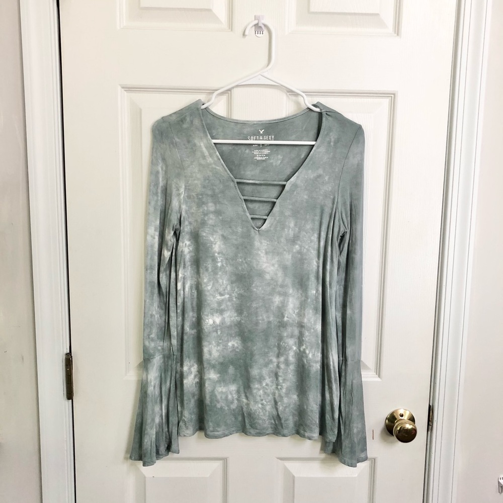 American Eagle S Tie Dye Soft & Sexy Bell Sleeve - Picture 1 of 6